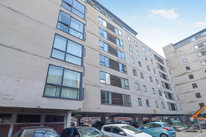 2 Bedroom Flat To Rent In Capella House, Falcon Drive, Cardiff Bay, CF10