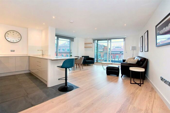 1 Bedroom Apartment To Rent In Dickinson Court, EC1V