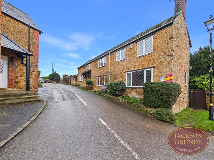 4 Bedroom Cottage For Sale In Cattle Hill, Great Billing Village, NN3