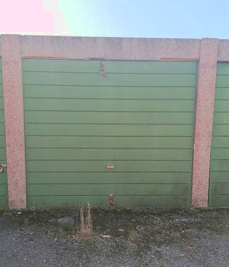 Garage / Parking To Rent In Gosport, Hampshire, PO12