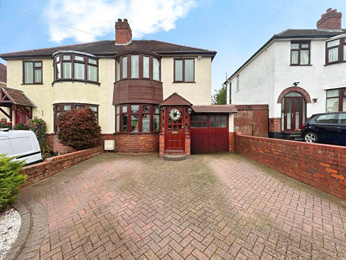 4 Bedroom Semi Detached House For Sale In Mount Road, Wolverhampton, WV4