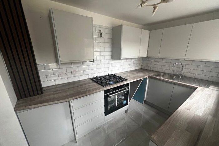 2 Bedroom Property To Rent In Meredith Street, Manchester, M14