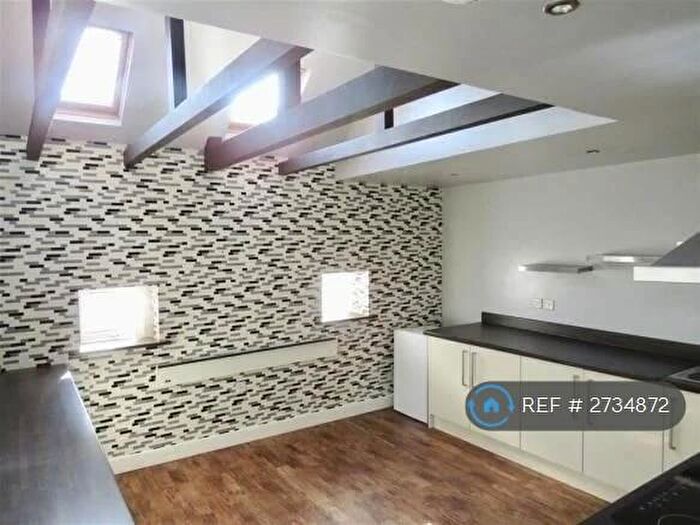 2 Bedroom Flat To Rent In Wellington Court, Leicester, LE1