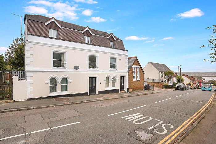 1 Bedroom Detached House To Rent In Church Street, Gillingham, ME7