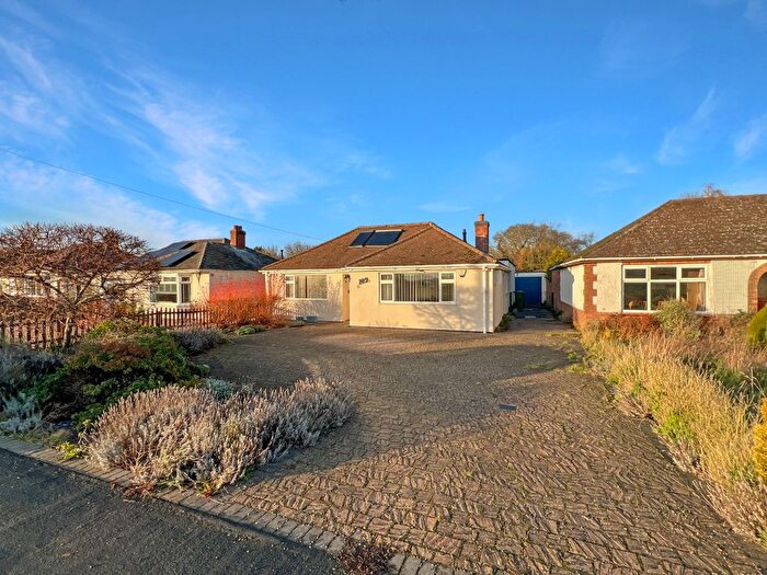 3 Bedroom Detached Bungalow For Sale In Waterbeach Road, Landbeach, Cambridge, CB25