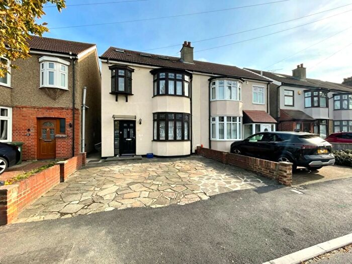 4 Bedroom Semi-Detached House To Rent In Crowlands Avenue, Romford, RM7