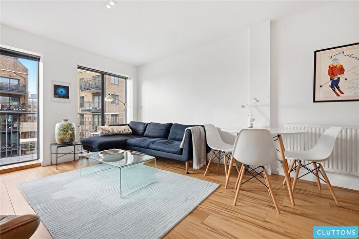 1 Bedroom Flat For Sale In George Row, London, SE16