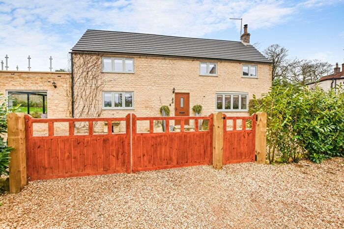 4 Bedroom Detached House For Sale In The Old Coach House, Essendine Road, Ryhall, PE9