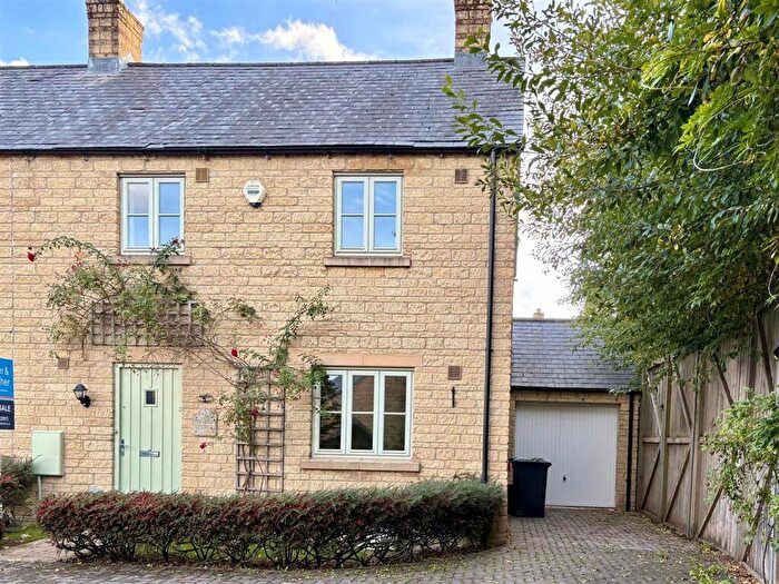 3 Bedroom End Of Terrace House For Sale In Snowdrop Cottage, Hidcote Close, Bourton-on-the-Water, GL54