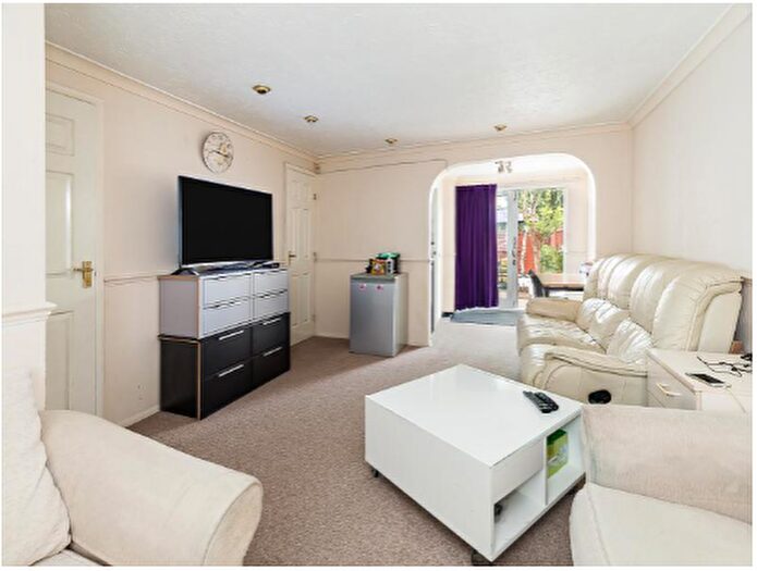 4 Bedroom Terraced House To Rent In Wilson Avenue, Mitcham, CR4