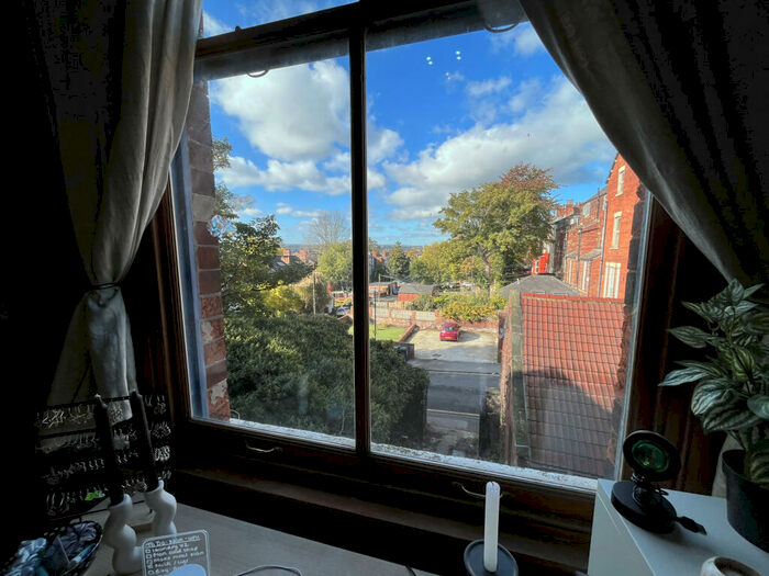 11 Bedroom Terraced House To Rent In St. Johns Terrace, Leeds, West Yorkshire, LS3