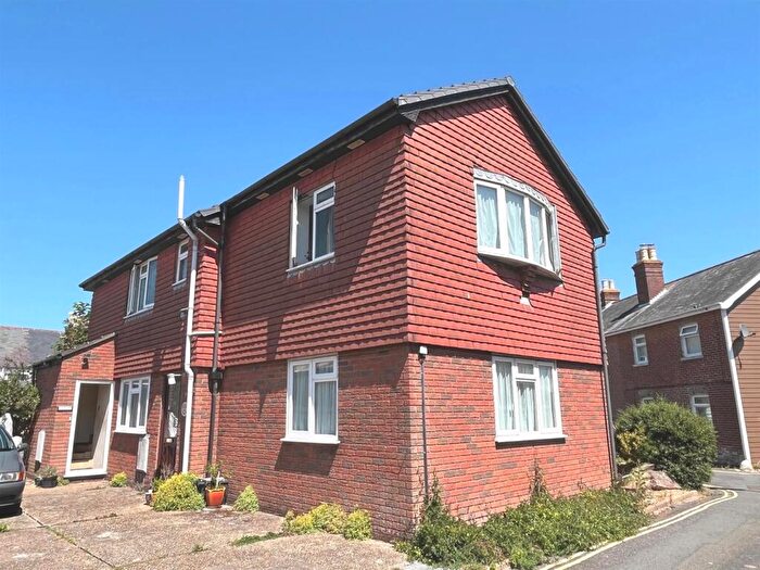 2 Bedroom Maisonette For Sale In Laundry Lane, Newport, PO30
