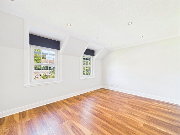 2 Bedroom Apartment To Rent In Craigcrook Road, Edinburgh, Midlothian, EH4