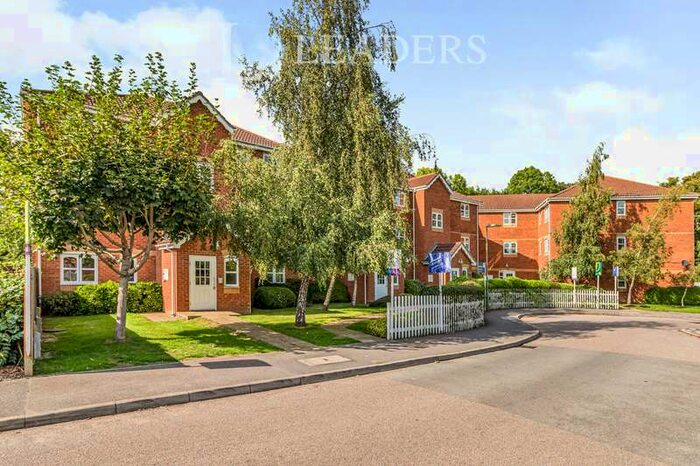 1 Bedroom Flat To Rent In Twickenham Place, Woodfield Road, KT7