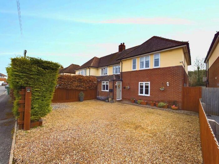 4 Bedroom Semi-Detached House For Sale In Bittenham Close, Stone, HP17