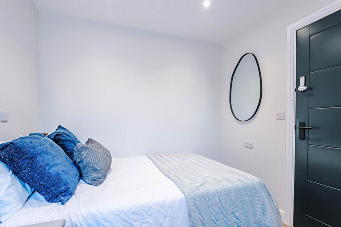 1 Bedroom Terraced House To Rent In Saturn Grove, Salford, M6