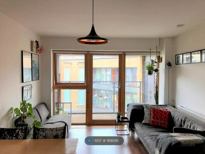 1 Bedroom Flat To Rent In Avonley Road, London, SE14
