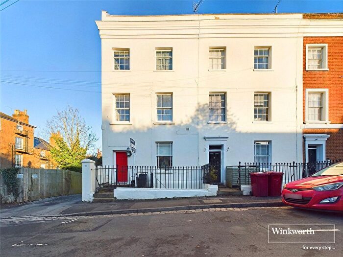 1 Bedroom Flat For Sale In Coley Hill, Reading, Berkshire, RG1