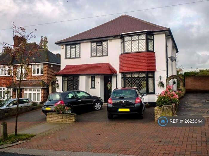 5 Bedroom Detached House To Rent In West Hill, London, HA9
