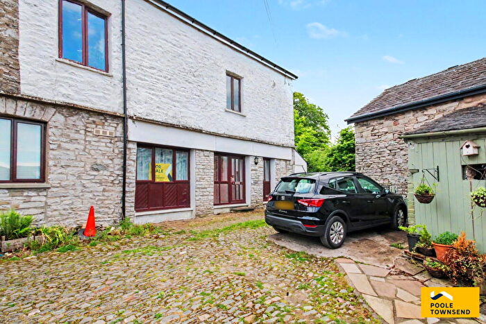 2 Bedroom Flat For Sale In Newlands Court, Natland, LA9