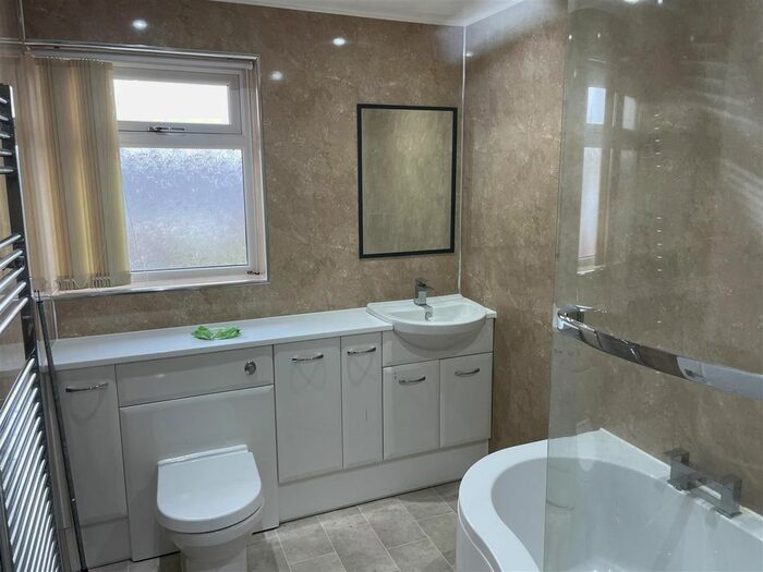 3 Bedroom Property To Rent In Oakfield Avenue, Markfield, LE67