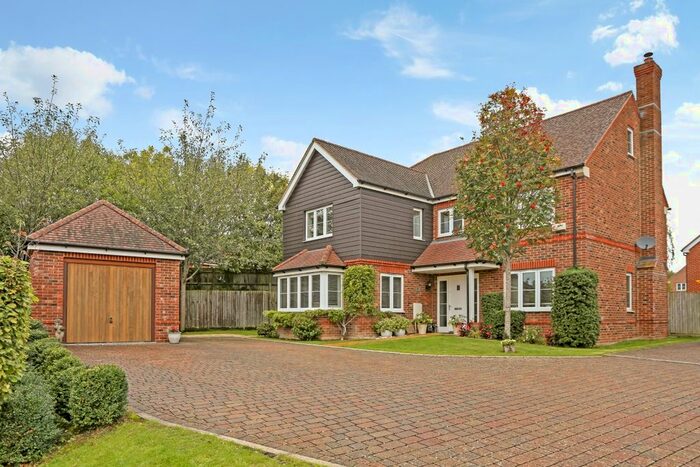 6 Bedroom Detached House To Rent In Capability Way, Greenham, Thatcham, RG19