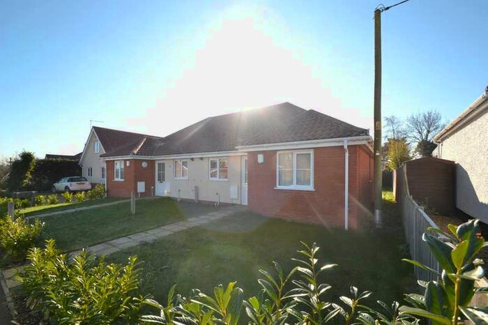 2 Bedroom Bungalow To Rent In Sydney Road, Norwich, NR10