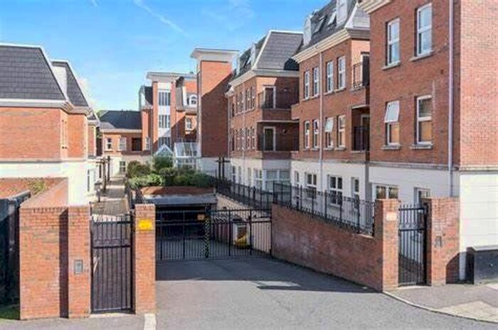 2 Bedroom Flat To Rent In Fane Street, Belfast, BT9