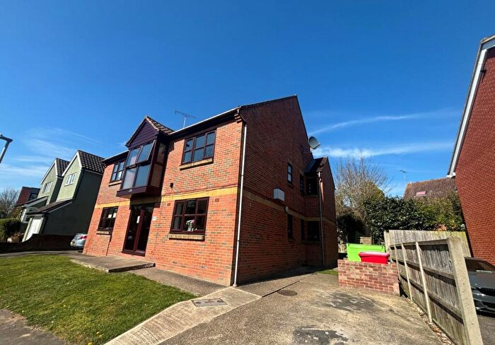 2 Bedroom Flat To Rent In St. Andrews Road, Halstead, CO9