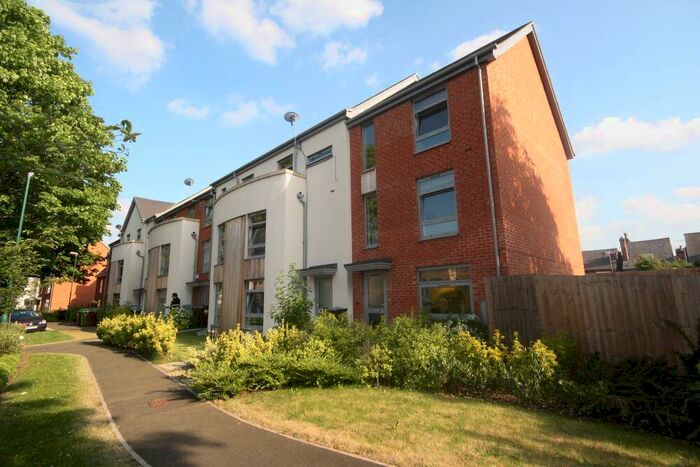 4 Bedroom Terraced House To Rent In Nazareth Road, Lenton, NG7