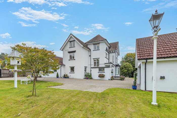 4 Bedroom Detached House For Sale In Blackhouse Hill, Hythe, Kent, CT21