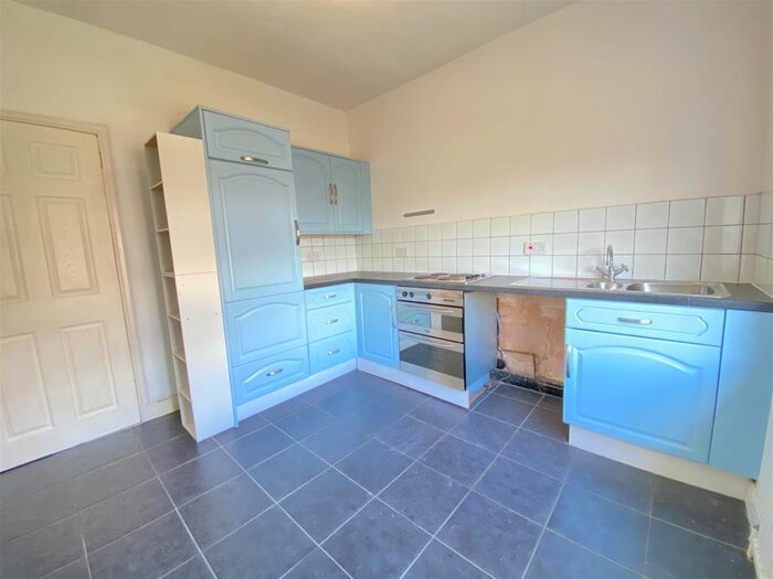 2 Bedroom Flat To Rent In Harewood Avenue, Heysham, Morecambe LA3