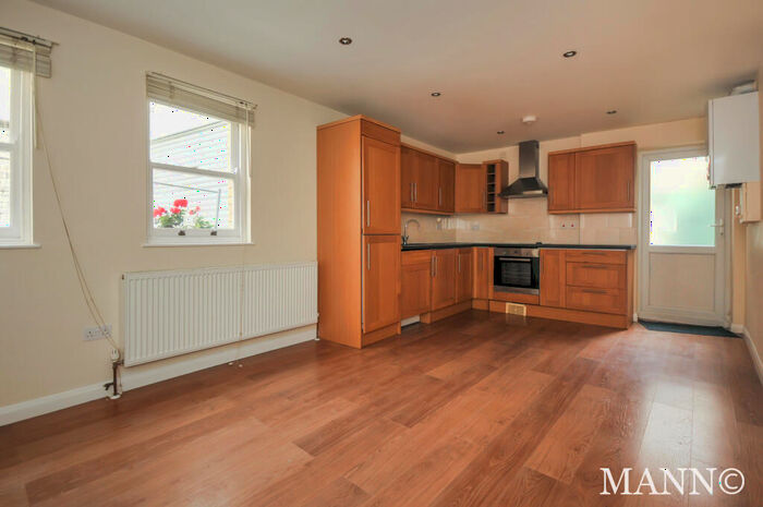 2 Bedroom House To Rent In Deptford Broadway, Deptford, SE8