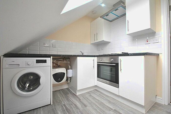 Studio To Rent In The Roundway, Tottenham, N17