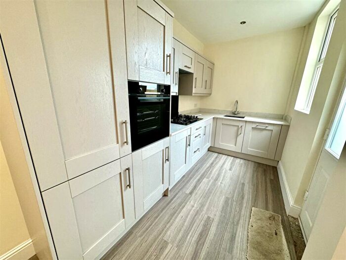 3 Bedroom House To Rent In Burcot Road, Sheffield, S8