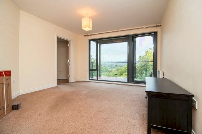 2 Bedroom Apartment To Rent In Samuels Crescent, Whitchurch, CF14