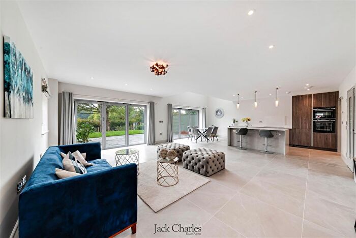 4 Bedroom End Of Terrace House To Rent In Reeds Lane, Shipbourne, Tonbridge, TN11