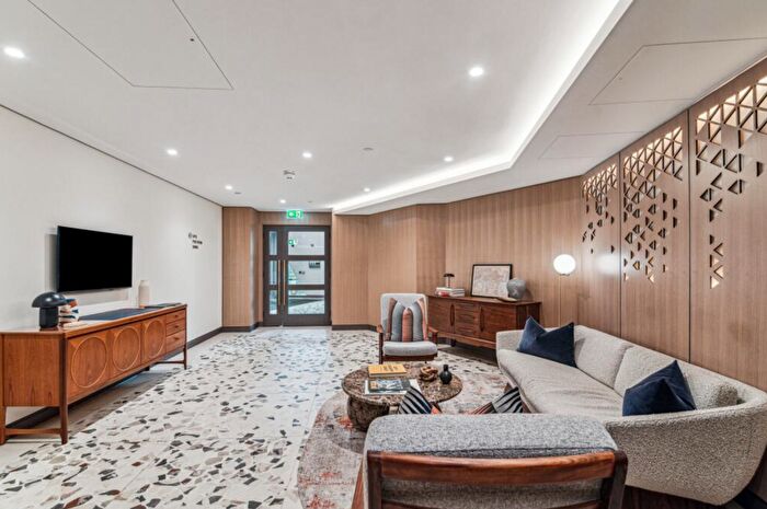 1 Bedroom Flat For Sale In Aspen, Admirals Way, Canary Wharf, London, E14