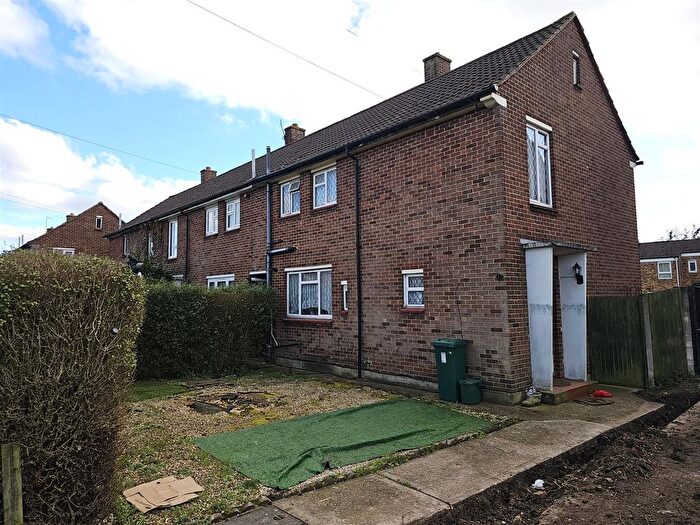 3 Bedroom End Terrace House For Sale In Judge Heath Lane, Hayes, UB3