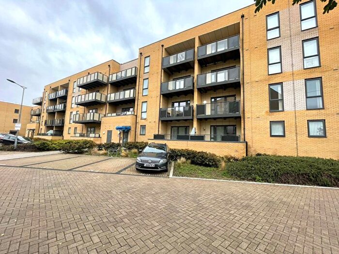 2 Bedroom Flat To Rent In Argent House, Barking, IG11