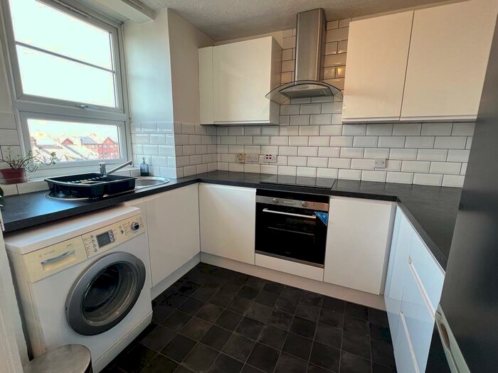 1 Bedroom Apartment To Rent In Memorial Avenue, West Ham, E15