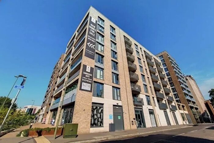 2 Bedroom Flat To Rent In Fairfield Avenue, Staines-Upon-Thames, TW18