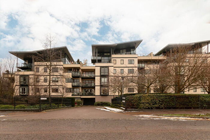 2 Bedroom Apartment For Sale In Riverside Place, Cambridge, CB5