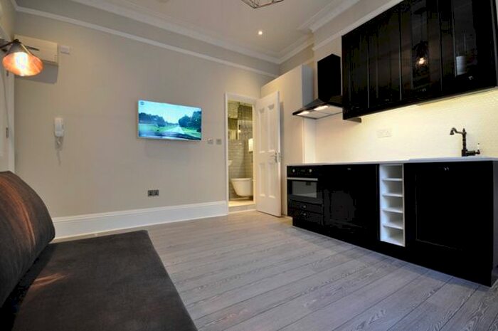 Studio To Rent In Gloucester Place, London NW1