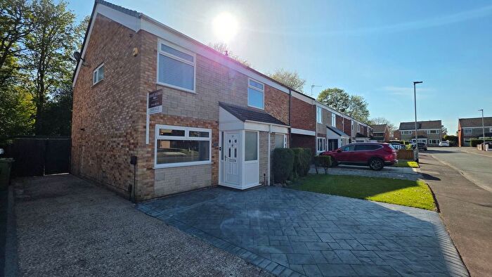 3 Bedroom Semi-detached House For Sale In Frome Close, Astley, M29