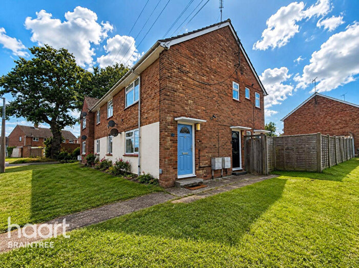 2 Bedroom Apartment For Sale In Glebe Avenue, Braintree, CM7