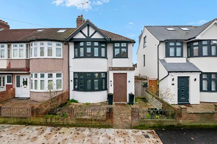 3 Bedroom End Terrace House For Sale In Ribblesdale Avenue, Northolt, UB5