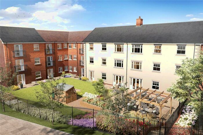 2 Bedroom Flat For Sale In Queen Elizabeth Place, Normandy Street, Alton, Hampshire, GU34