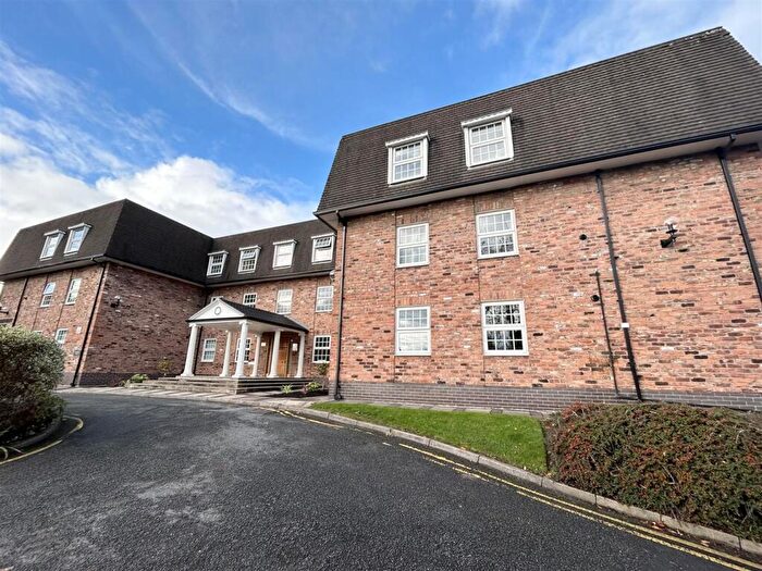 2 Bedroom Apartment To Rent In Cavendish Mews, Wilmslow, SK9