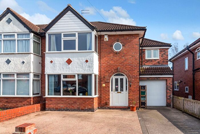 4 Bedroom Semi Detached House For Sale In Southolme Drive, York, North Yorkshire, YO30